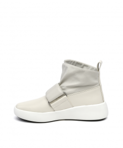 ISSEY MIYAKE X UN Flux Sneaker WOMEN