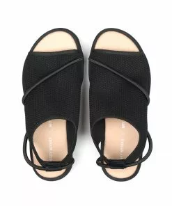 ISSEY MIYAKE X UN WOMEN Bind