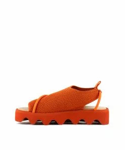 ISSEY MIYAKE X UN WOMEN Bind