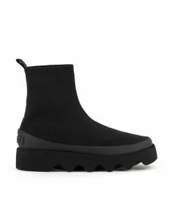 ISSEY MIYAKE X UN Bounce Fit Boot