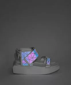 ANREALAGE X UN WOMEN Dimension Wa Lo