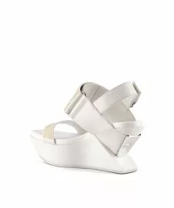 ANREALAGE X UN WOMEN Dimension Delta Wedge Sandal