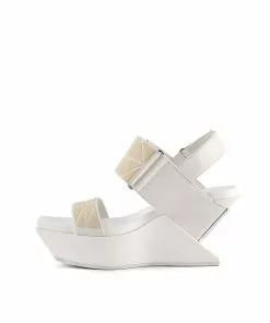 ANREALAGE X UN WOMEN Dimension Delta Wedge Sandal