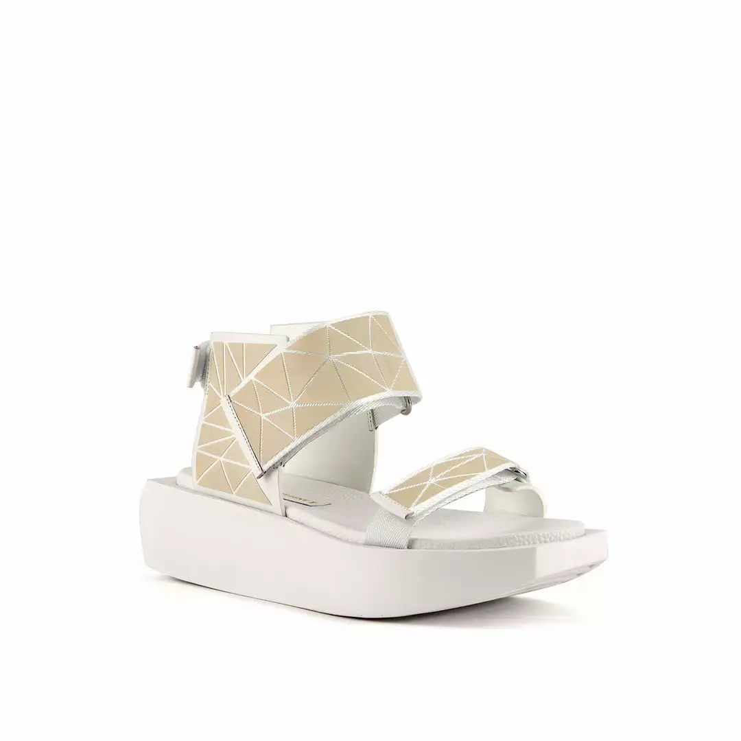 ANREALAGE X UN WOMEN Dimension Wa Lo