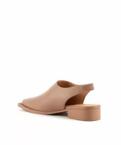 ISSEY MIYAKE X UN Fin Flat WOMEN
