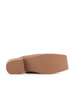 ISSEY MIYAKE X UN Fin Flat WOMEN