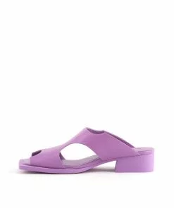 ISSEY MIYAKE X UN WOMEN Fin Sandal