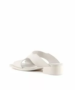 ISSEY MIYAKE X UN Fin Sandal WOMEN