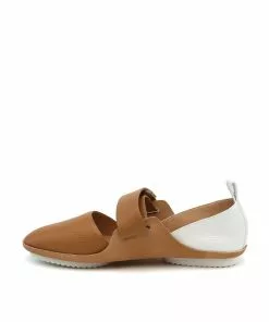 ISSEY MIYAKE X UN Lilt Pump