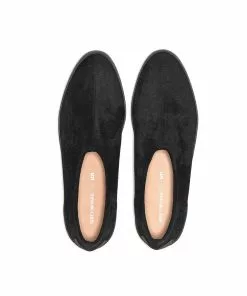 ISSEY MIYAKE X UN Skin Flat