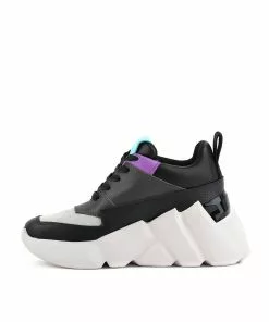 Unitednude Space Kick Max