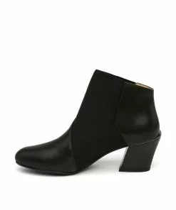 ISSEY MIYAKE X UN WOMEN Wrap Bootie Mid